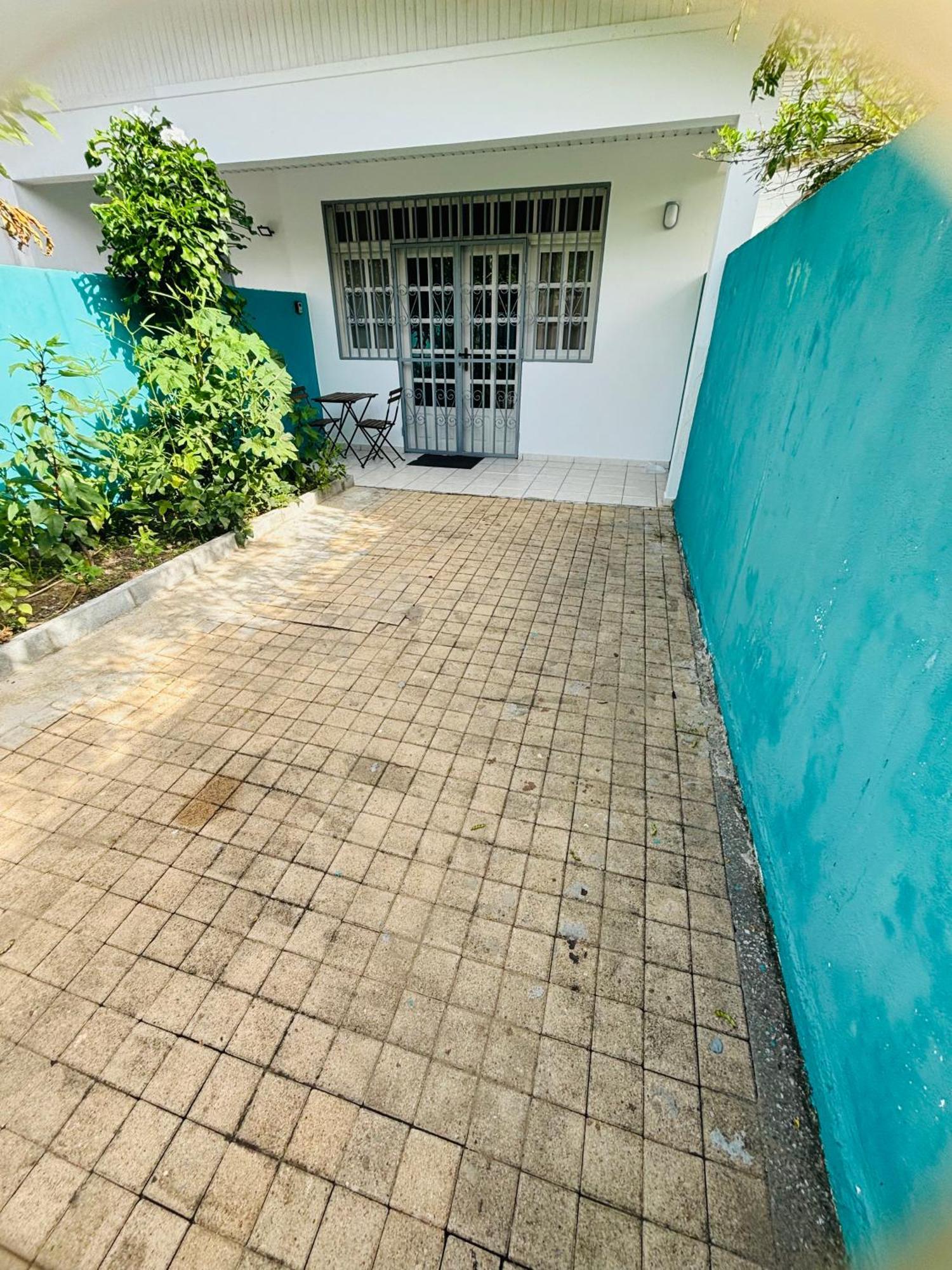 Sermie T2 Climatise Avec Piscine Kourou Exterior photo